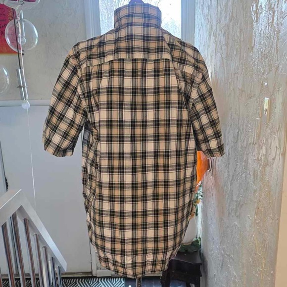 Relaxed Fit Carhartt Button Down Shirt - Picture 4 of 5